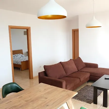 Apartment Palm Street